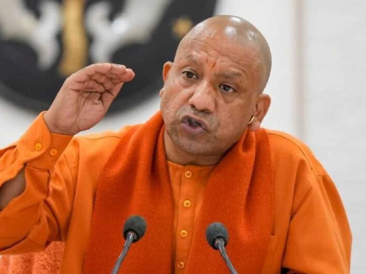 डग्गामार और बिना परमिट की बसों को लेकर सीएम योगी सख्त